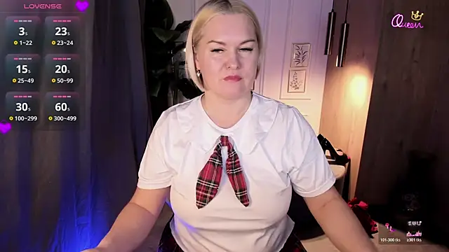 YolandaKiss online show from March 27, 8:42 pm