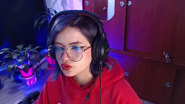 Raventh  online show from February 7, 1:20 am