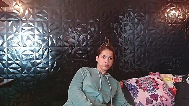 PINK  LOLA1 online show from March 24, 11:10 pm