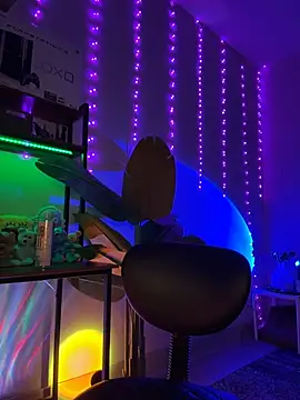 thebrattygoddess online show from April 24, 10:18 am