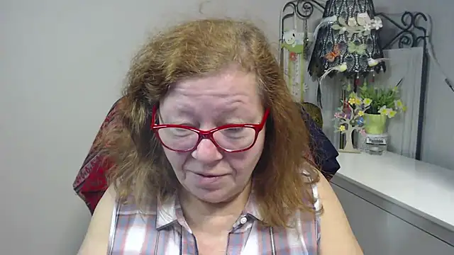 Adelewildx online show from October 30, 4:48 am