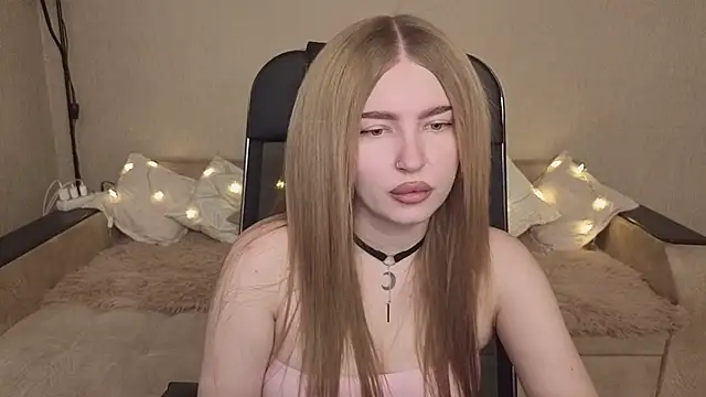 ViolettaLopez online show from November 24, 11:01 am