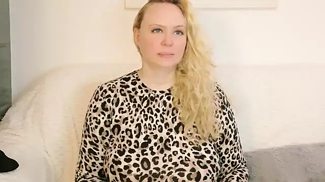 Sarah4you online show from February 23, 5:34 pm