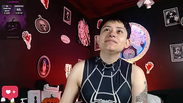 Snapshot of girl_intense444 chatting on October 21, 12:42 pm girl intense444 online show from October 21, 12:42 pm