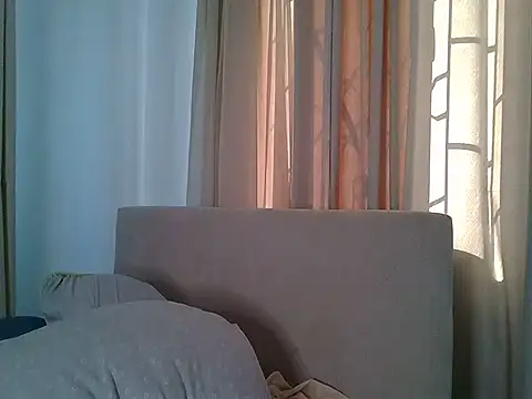 Deliciousgal online show from April 13, 12:50 pm