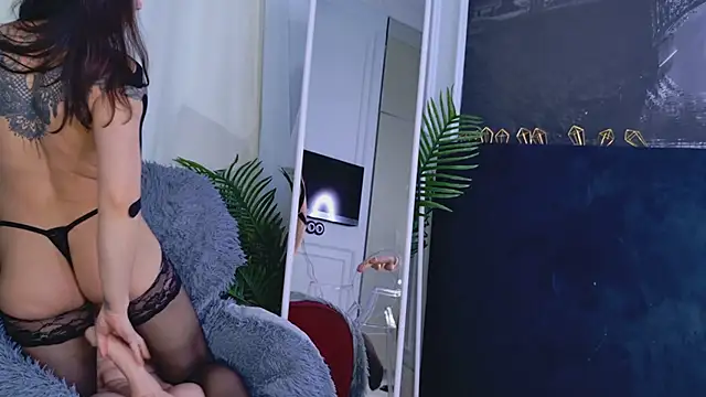 SofiaFoster  online show from April 1, 6:36 am