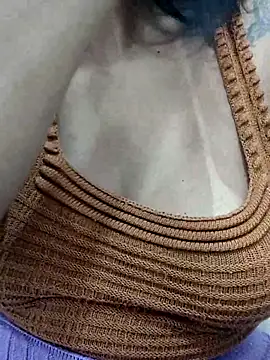 NeydeHotWife online show from May 30, 1:42 pm