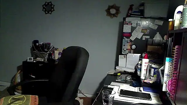 XTRAHORNYONE online show from May 8, 12:03 am