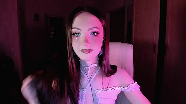 Alice  Aris online show from October 5, 6:46 pm