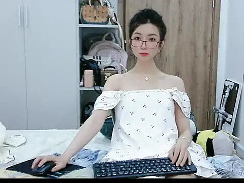 Cute Ruby01 online show from November 29, 12:09 pm