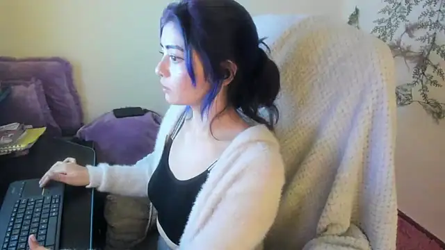 Sammysammy  online show from November 7, 7:14 am