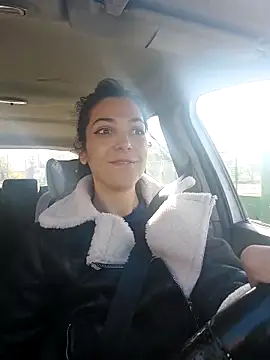 JoleNe2702 online show from April 9, 6:30 am