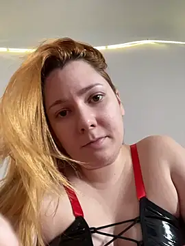 Patriciamoura69 online show from July 4, 6:37 pm