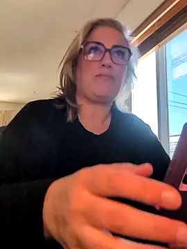 Canadian BBW online show from April 24, 8:22 pm