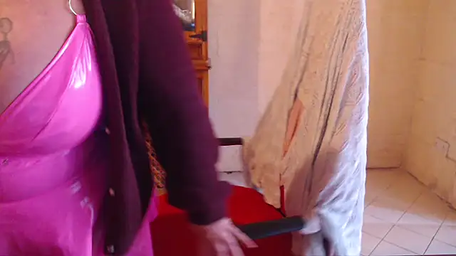 MISS LINDAH online show from January 15, 7:14 am