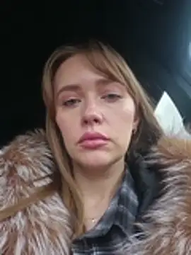 PrettieKate online show from March 3, 1:17 pm