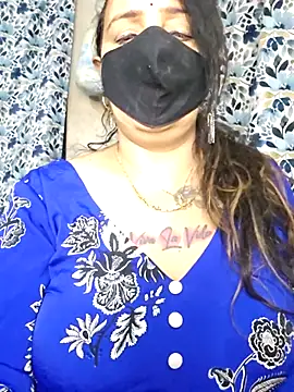 cute-tanvi online show from March 28, 12:22 am