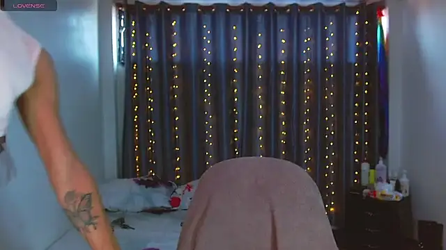 Kenisha Sweet online show from March 5, 8:37 pm