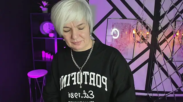 CarmenSoft online show from November 10, 8:48 pm