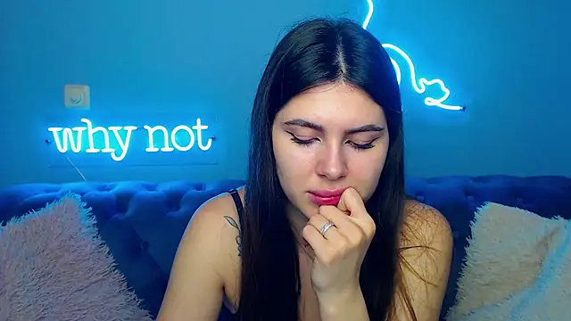 ViollinaLove online show from November 30, 7:34 am