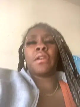 Foreignthababyy online show from December 2, 6:54 pm