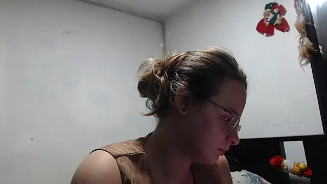 HellenMiyer1111 online show from November 28, 9:29 pm