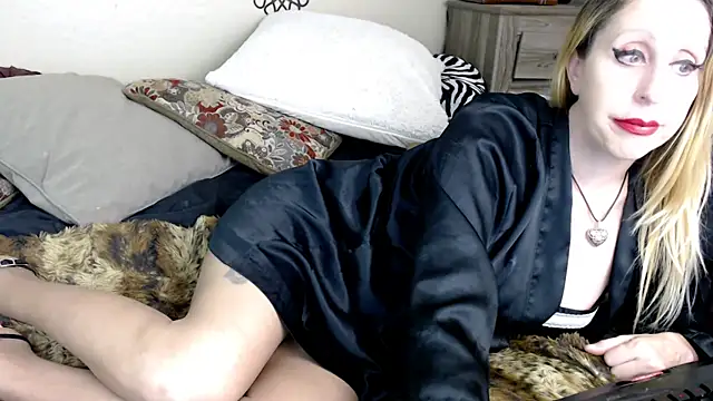 Lourdesnoirxh online show from March 2, 5:41 am