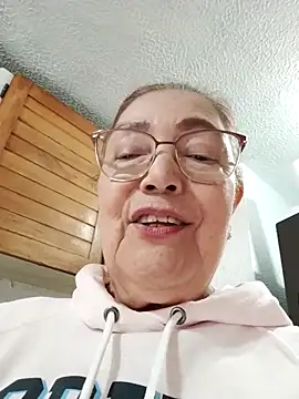 Vicky Rosse online show from March 5, 7:42 pm