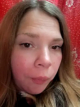 Zuli Kiska online show from April 15, 8:20 pm