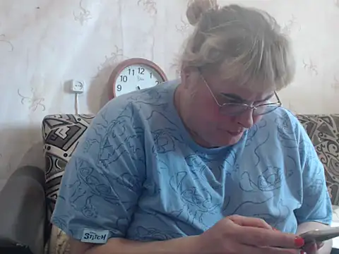 Ameliabusty online show from October 13, 11:24 am