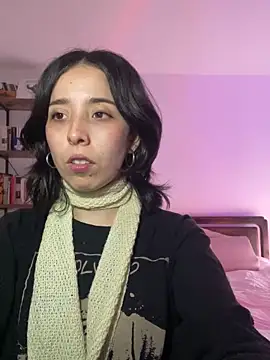 babyluna 8 8 online show from April 8, 10:23 pm