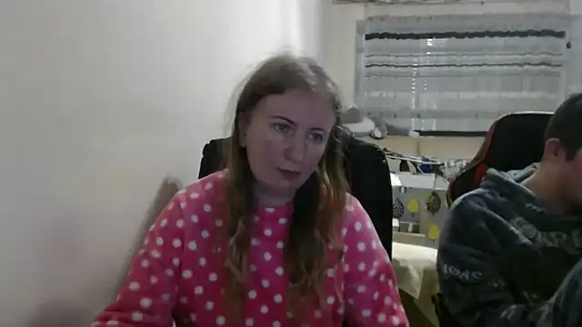 PeterAndJen online show from January 8, 5:50 pm