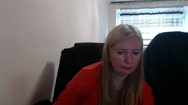 PeterAndJen online show from May 31, 9:15 am