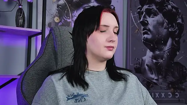 AsheLucker online show from March 6, 1:23 am