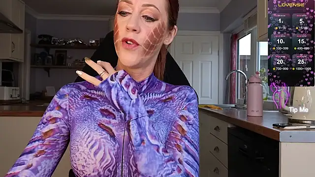 stripmequick online show from October 28, 2:12 pm