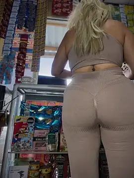 sammyqueenx21 online show from January 13, 7:18 pm