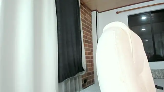 adila anich online show from November 27, 2:03 am