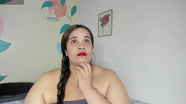 Snapshot of Alondra_zaaens chatting on October 11, 4:17 am Alondra zaaens online show from October 11, 4:17 am