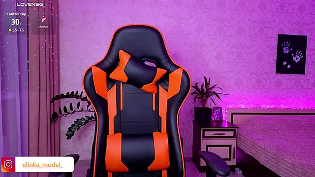 Elishka  online show from April 1, 8:28 pm