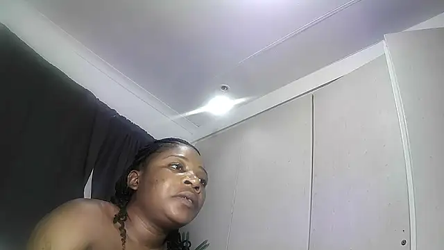 Misswhiteee online show from September 20, 5:44 pm