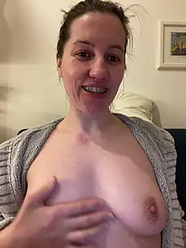 Nicole-Ray online show from March 11, 10:12 pm