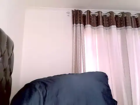 eroticbeauty37 online show from February 1, 6:12 am