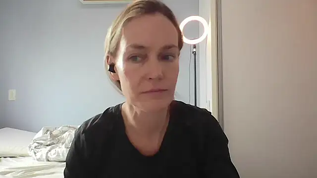 Annylove1 online show from February 11, 11:01 am