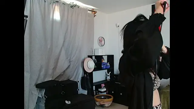 Dama Scarlata18 online show from November 26, 6:53 pm