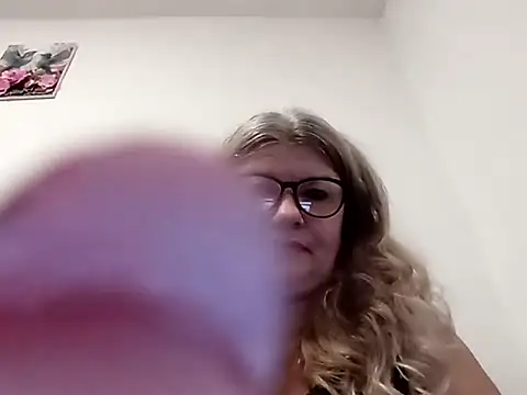 Diana 49 online show from April 5, 11:20 am