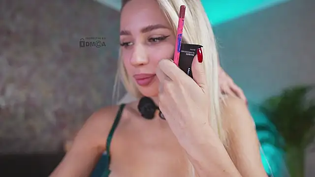 misstics  online show from October 25, 3:52 pm