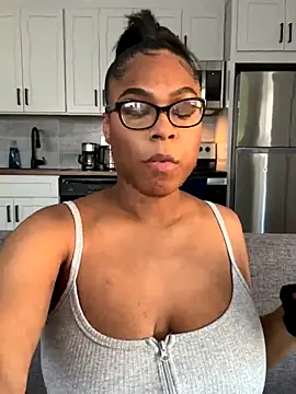 CandyLuxxxx online show from September 16, 7:33 pm