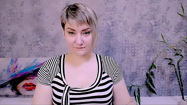 Djullia online show from October 24, 6:53 am