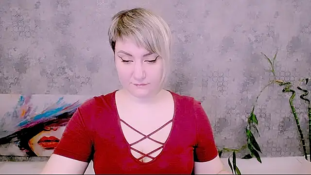 Djullia online show from January 16, 7:15 am