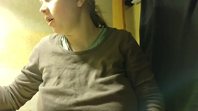 FrumCake online show from March 15, 9:39 pm